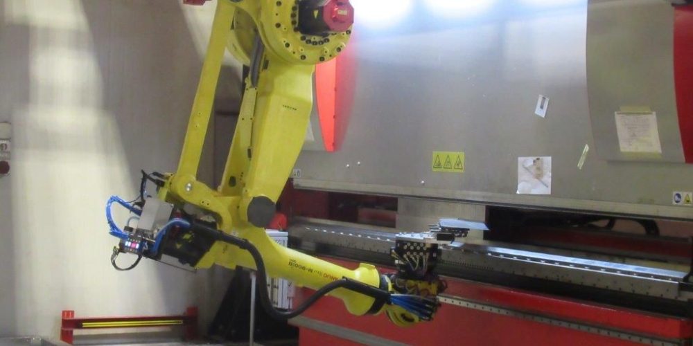 Cella di Piegatura Robotizzata – STARMATIK “FBS 360 GANTRY”